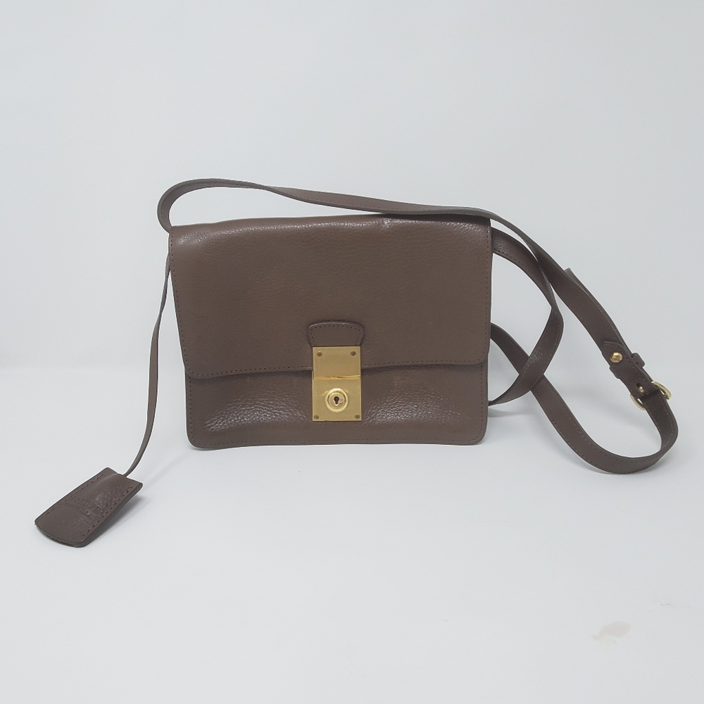 Lotuff Leather Locking Crossbody bag